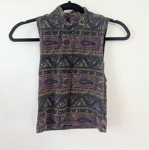 Truly Madly Deeply Urban Outfitters Black and Purple Patterned Cropped Tank Top